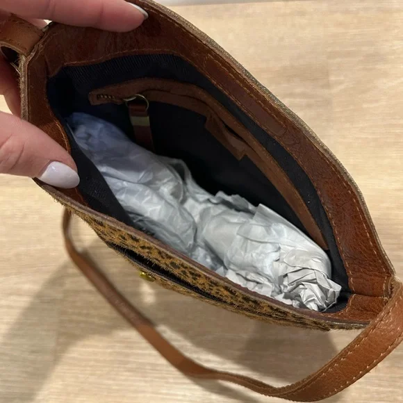 NWOT Madewell Leopard Calf Hair Crossbody Bag - Picture 4 of 6